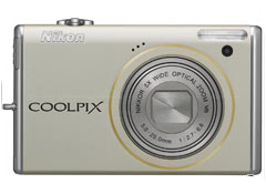 Nikon S640